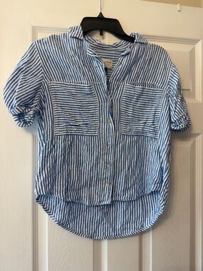 Blue & White Striped Button-Front Shirt